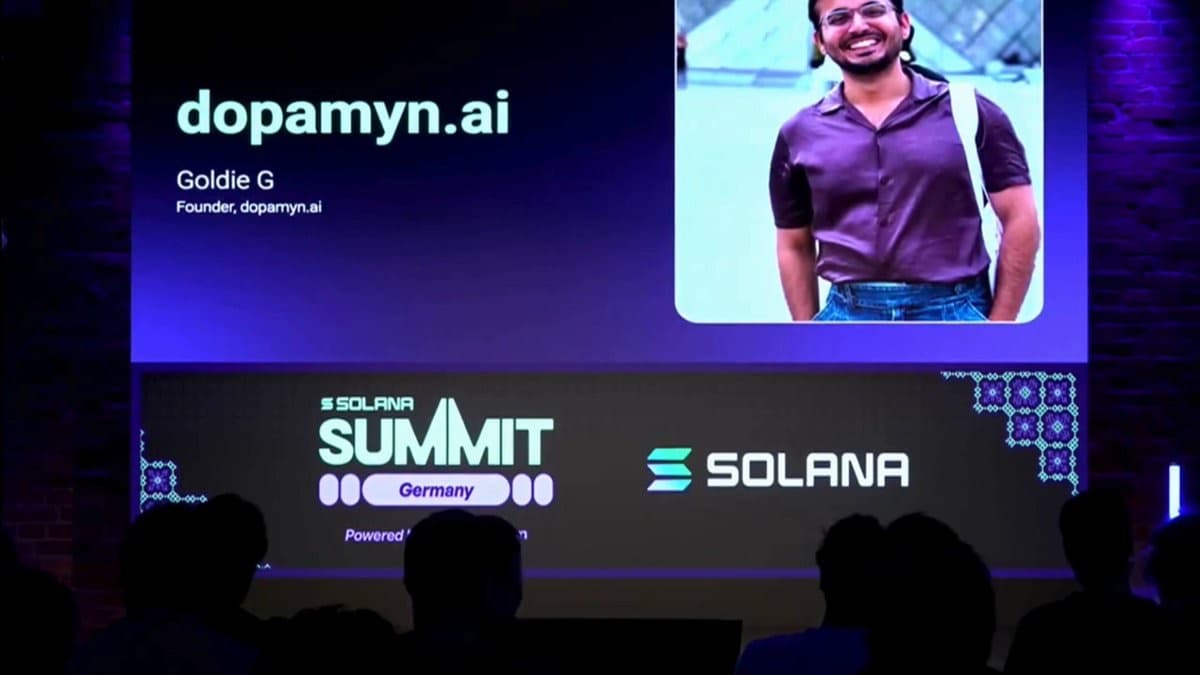 Dopamyn's founder presenting on stage at Solana Summit Germany